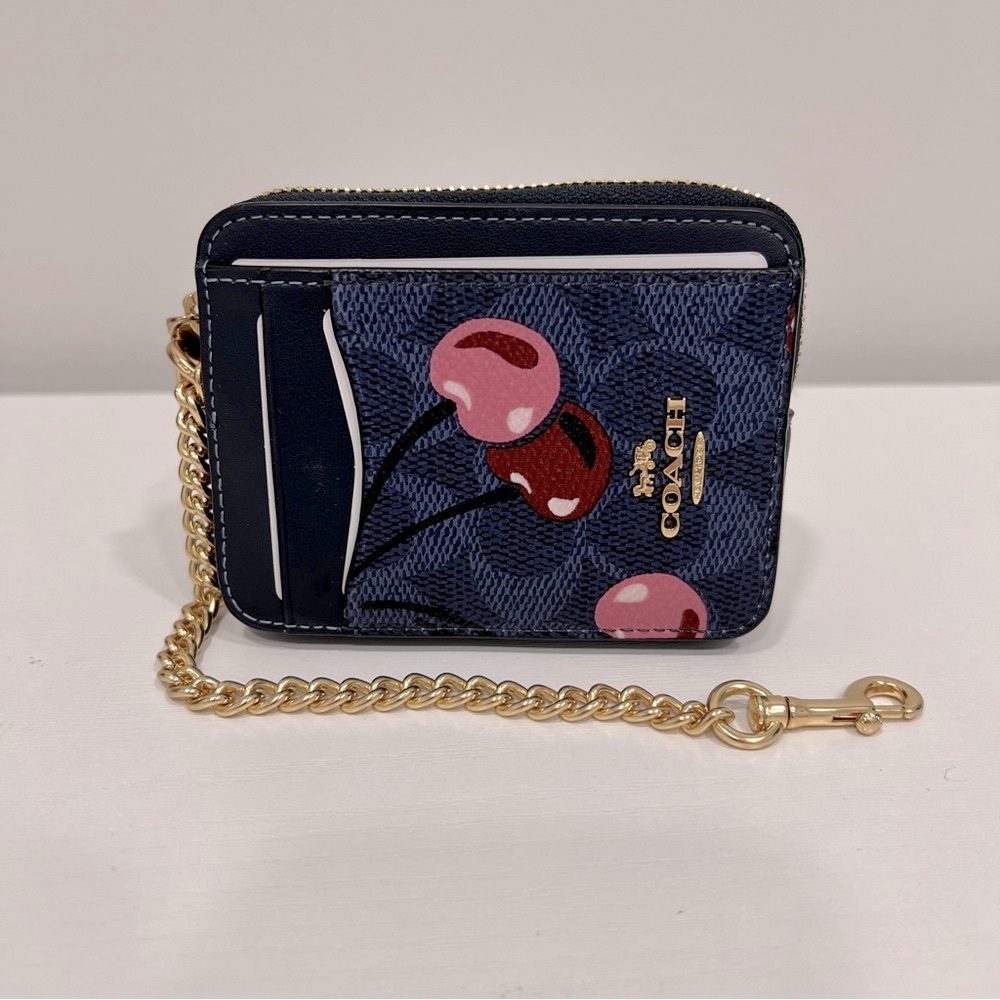 Coach Zip Card Case In Signature Canvas With Cherry Print NWT